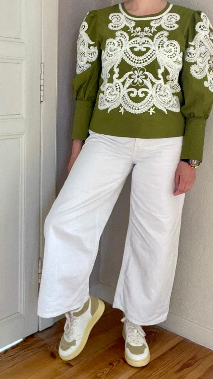 Blouse brodée César